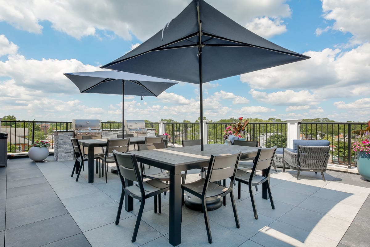 Photos and Video of Quincy Station in Westmont, IL